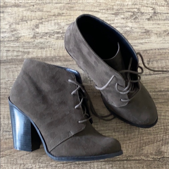 Spring Army Green Booties - Picture 3 of 3